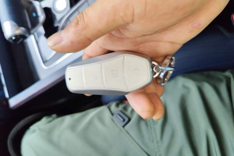 Used BYD Yuan PLUS 2022 430 km Luxury Version Vehicle Key