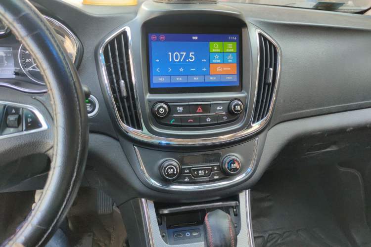 Used Baojun 560 2016 1.8L iAMT Luxury Model