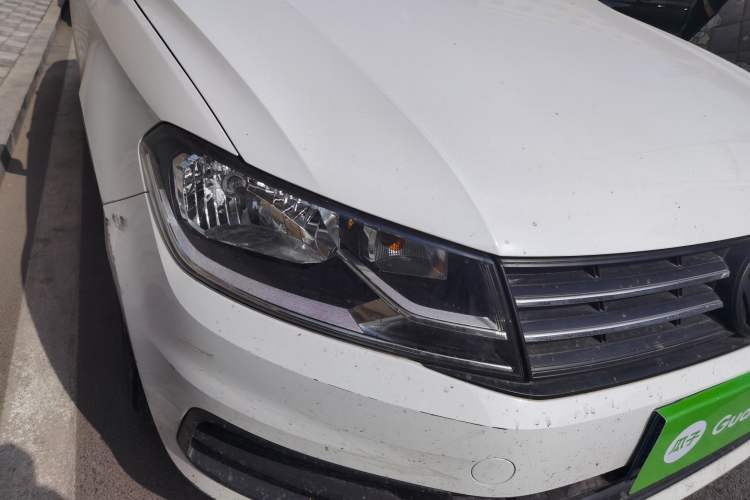 Used Volkswagen Santana 2019 1.5L Manual Fashion Edition China VI Standard Right Front Headlight