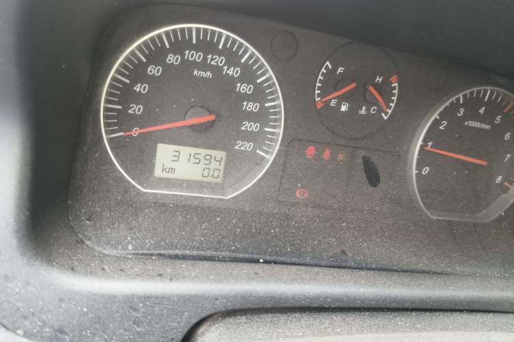 Used Jinbei Express 2018 2.0L Standard Version V19
