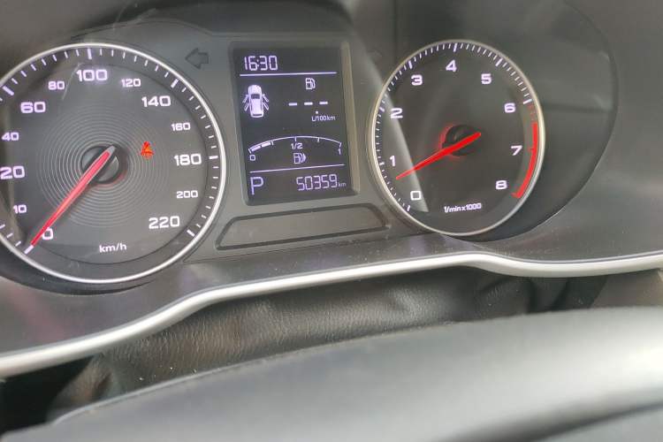 Used MG ZS 2018 1.5L Automatic Luxury Edition China V Standard
