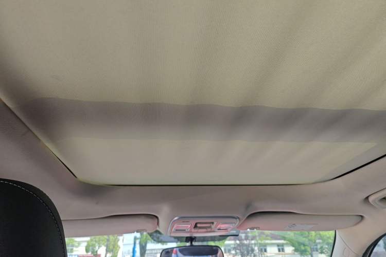 Used Geely Auto Emgrand X7 Sport 2020 1.8TD DCT Two-Wheel Drive Smart Connect 4G-Enabled Version