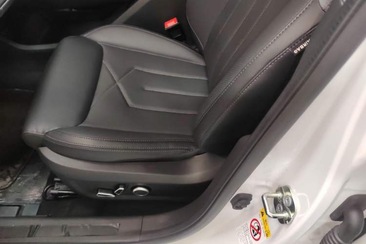 Used CHANGAN Ruicheng PLUS 2023 1.5T DCT Navigation Edition
