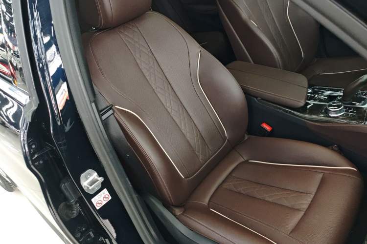 Used BMW 5 Series 2022 525Li M Sport Package