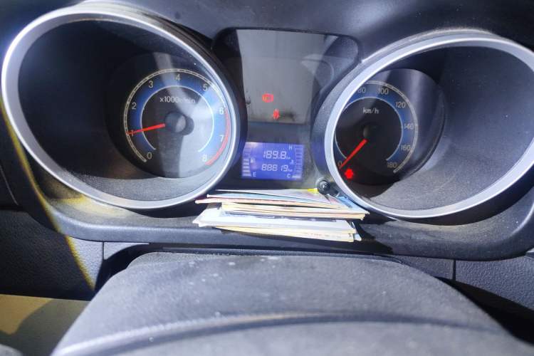 Used CHANGAN KAICHENG Ruixing M70 2017 1.5L Comfort Edition 6-Seater Liftback Door DAM15DL