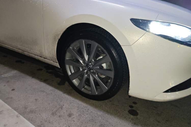 Used Mazda 3 Axela 2022 2.0L Automatic ZhiXuan Edition Right Front Wheel Hub