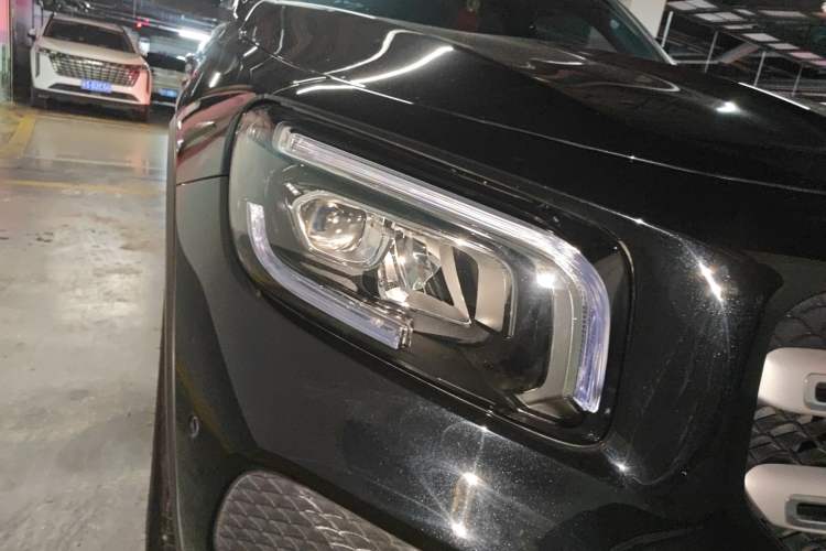 Used Mercedes-Benz GLB 2021 GLB 200 Dynamic Edition Right Front Headlight