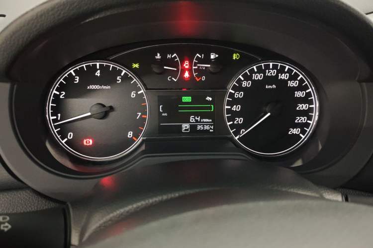 Used Nissan Tiida 2016 1.6L CVT Cool Dynamic Edition Instrument Cluster