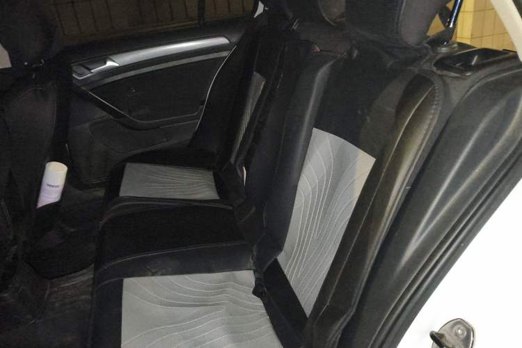 Used Volkswagen Golf 2014 1.6L Manual Fashion Edition