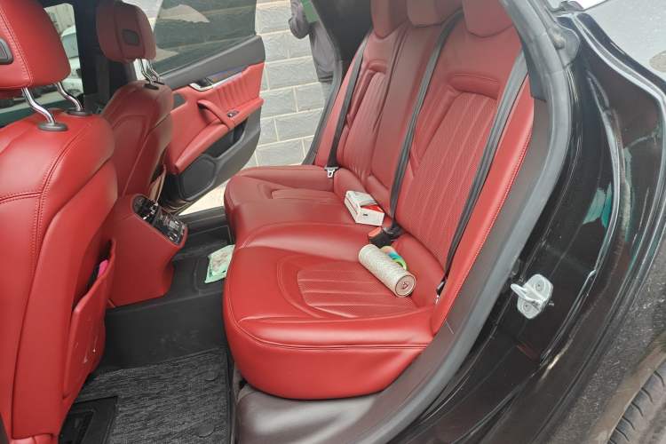Used Maserati President 2013 3.8T Standard Model Left Rear Seat