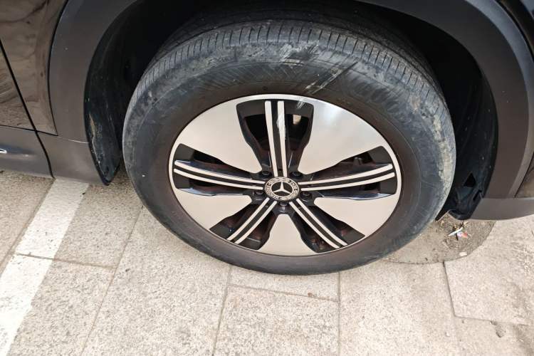 Used Mercedes-Benz EQB 2023 EQB 260 Right Front Wheel Hub