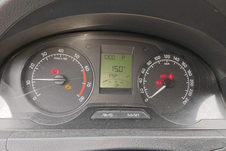 Used Skoda Rapid 2013 1.6L Automatic Smart Selection Model Instrument Cluster