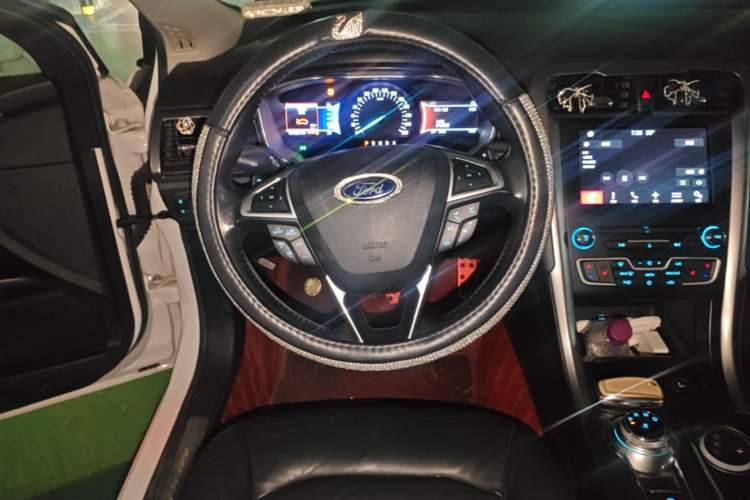 Used Ford Mondeo 2017 EcoBoost 200 Luxury Model
