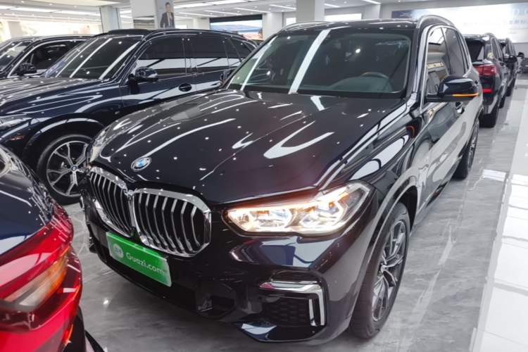 Used BMW X5 2022 Restyled xDrive 30Li Luxury Version M Sport Package
