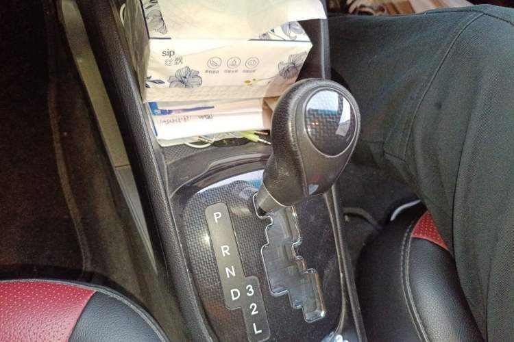 Used Kia K2 2012 Hatchback 1.4L Automatic Cool Edition