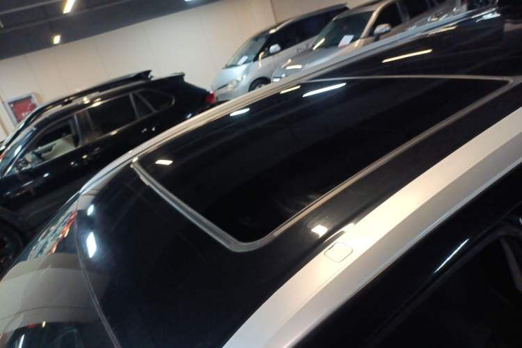 Used Toyota Highlander 2018 2.0T Four-Wheel Drive Luxury Edition 7 Seats China V Emission Standard
