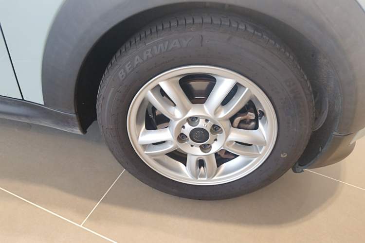 Used MINI 2012 1.6L ONE Baker Street Right Front Wheel Hub