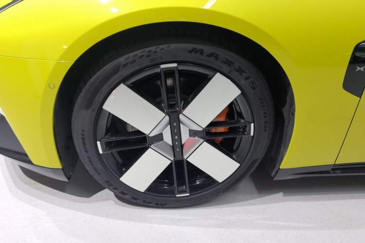 Used XPeng P7 2025 Model—820 Ultra Long Range Ultra
