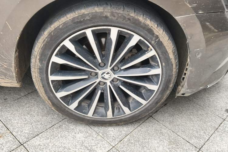 Used Skoda Superb 2016 TSI330 DSG Smart Drive Edition
