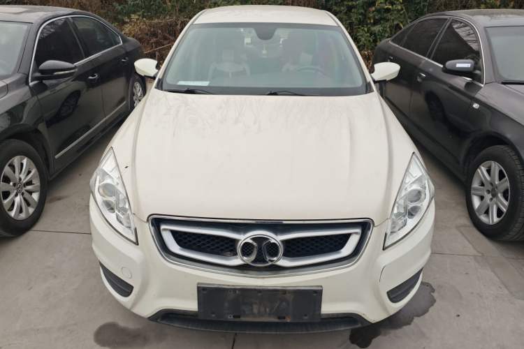 Used BAIC Senova D50 2014 1.5L manual standard version
