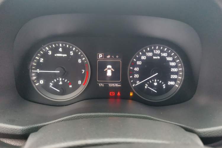 Used Hyundai Tucson 2015 1.6T Dual-Clutch Two-Wheel-Drive Smart Model Instrument Cluster