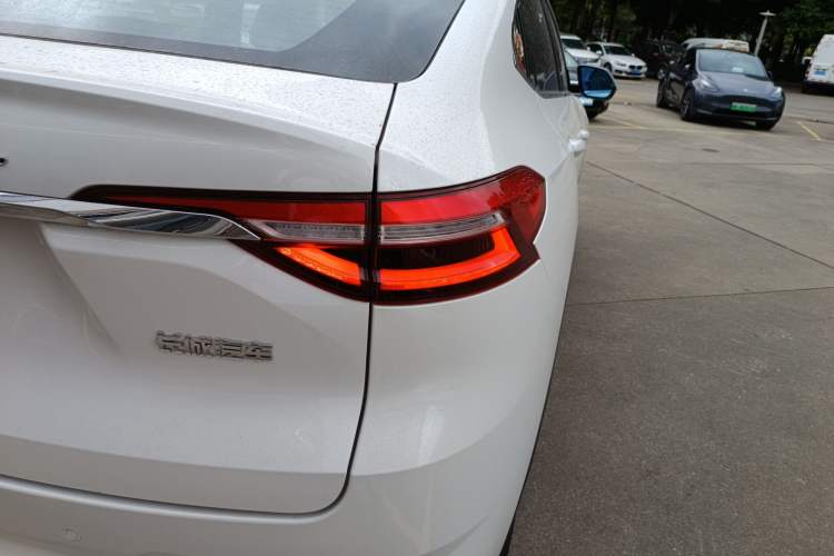 Used Haval F7x 2019 1.5T Two-Wheel Drive Smart & Trendy Edition
