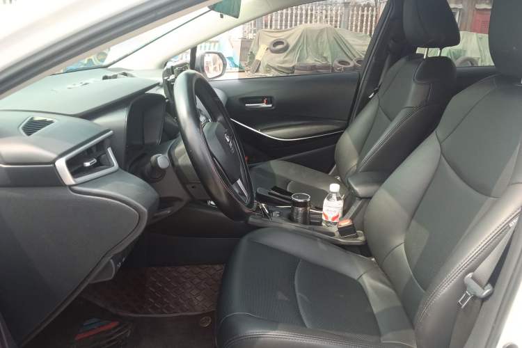 Used Toyota Corolla 2021 Dual-Motor 1.8L E-CVT Elite Edition
