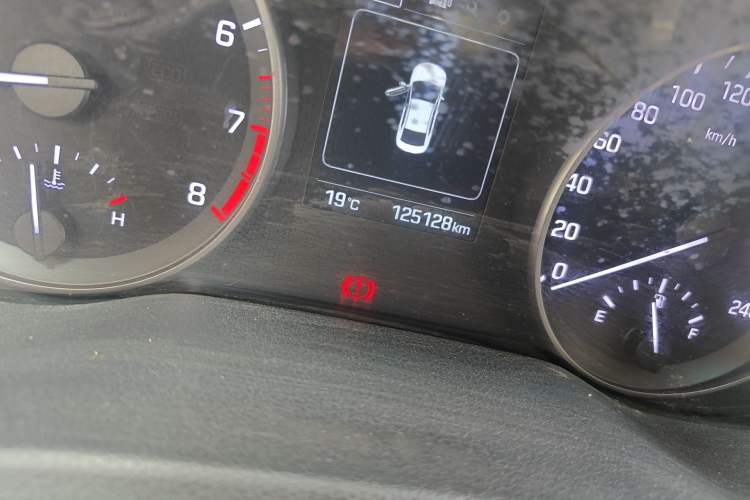 Used Hyundai Elantra (6th Generation / Lingdong) 2016 1.6L Automatic ZhiXuan · Luxury Version