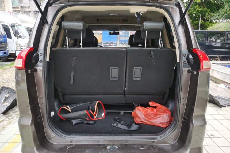 Used Dongfeng Fengon 330 2019 1.5L 330S Manual Comfort Version China VI Standard Trunk