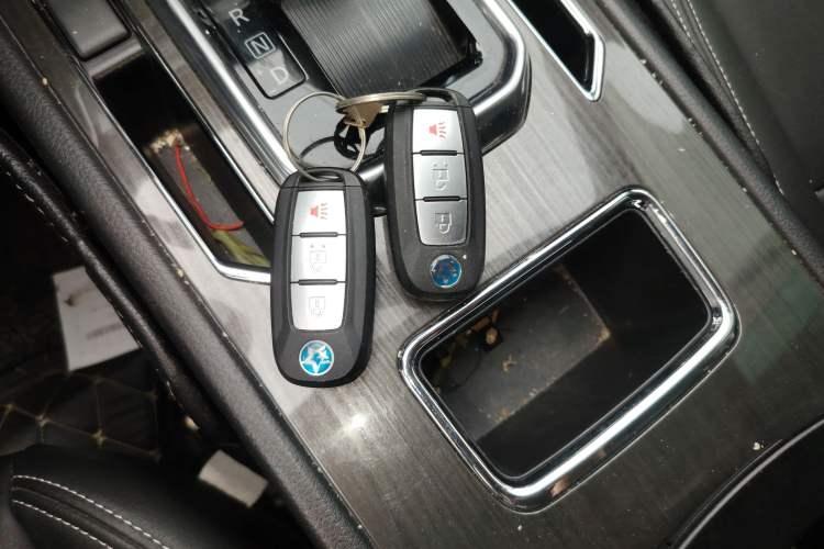 Used Venucia T90 2018 2.0L CVT Smart Connect Luxury Edition China V Standard Vehicle Key