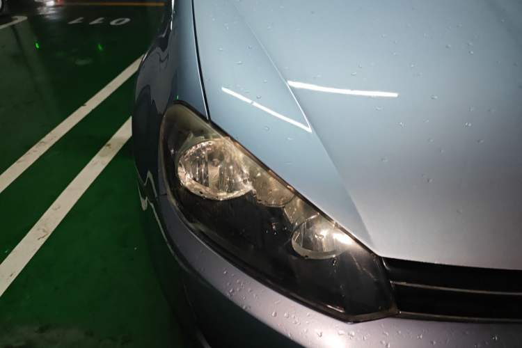 Used Volkswagen Golf 2010 1.4 TSI Manual Comfort Model Right Front Headlight