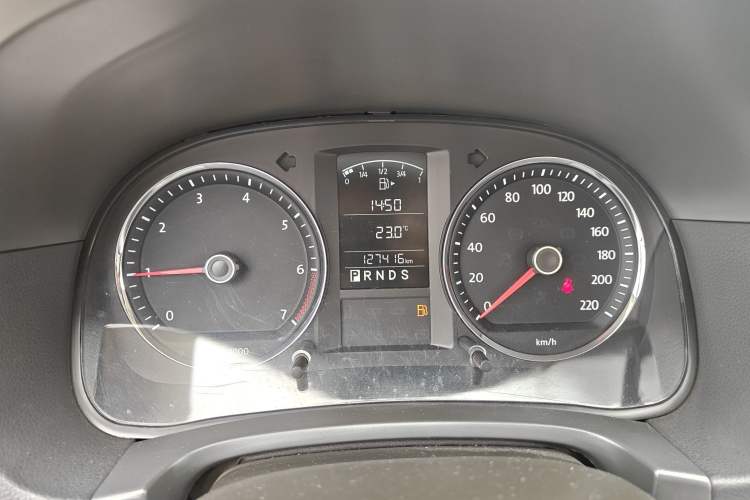 Used Volkswagen Lavida 2011 1.6L Automatic Premium Edition
