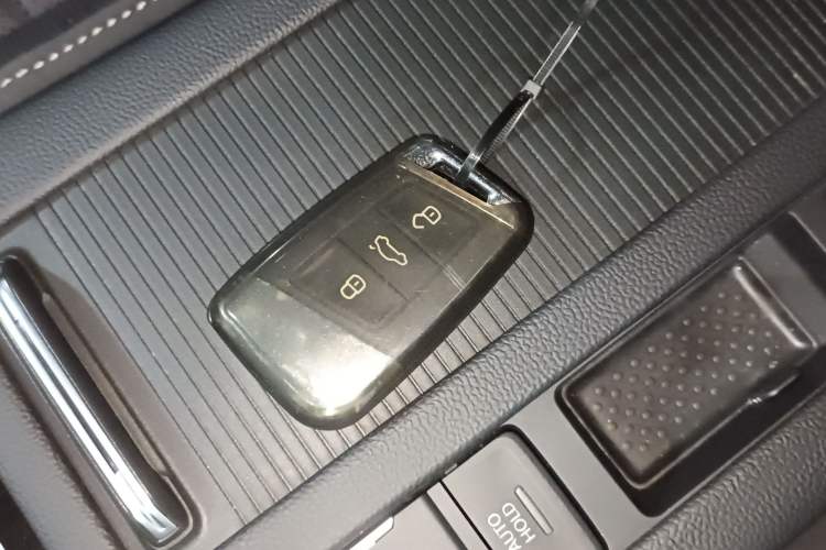 Used Volkswagen FAW-Volkswagen CC 2023 Hunting Vehicle 380TSI Hunter's Heart Edition
