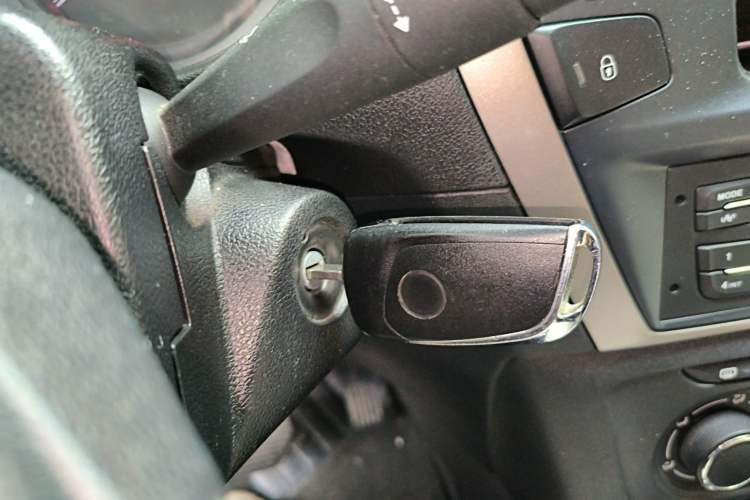 Used Peugeot 301 2017 1.6L Automatic Comfort Edition Vehicle Key