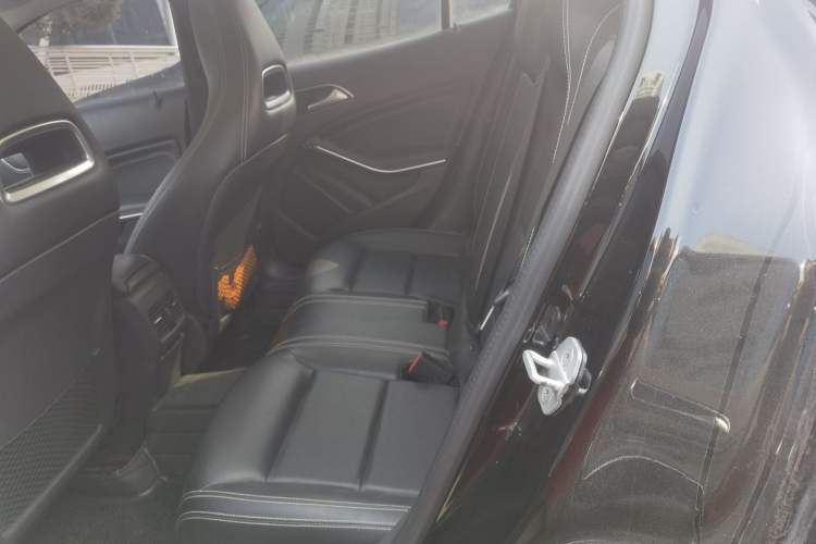 Used Mercedes-Benz GLA 2015 GLA 200 Fashion Model