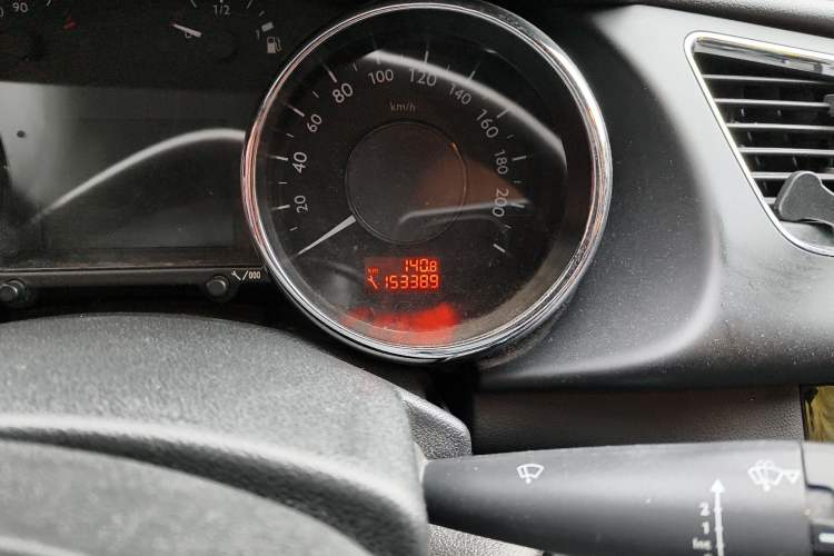 Used Peugeot 3008 2015 2.0L Automatic Classic Edition