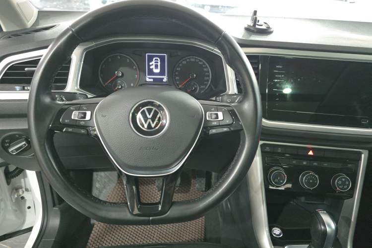 Used Volkswagen T-ROC 2022 280TSI DSG Two-Wheel Drive Elite PLUS