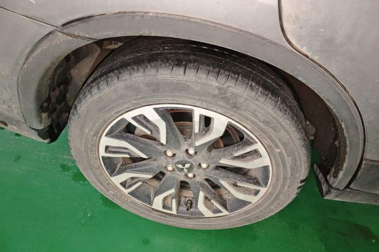 Used Mitsubishi Outlander 2019 2.0L Two-Wheel Drive Comfort Edition 5 Seats China VI Standard