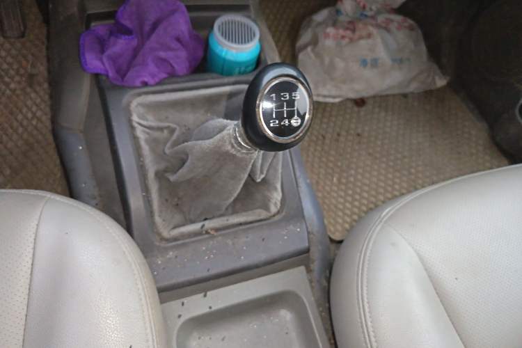 Used Great Wall Wingle 5 2011 2.8T Business Edition Elite Version Gear Lever