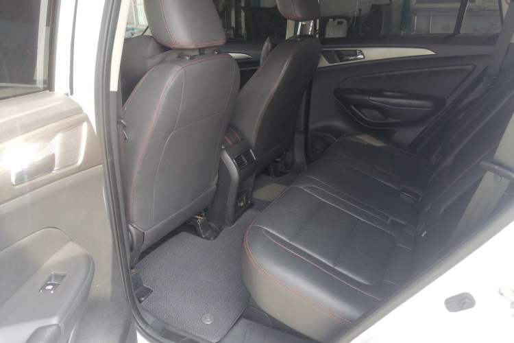 Used CHANGAN CS75 2016 1.8T Automatic Elite Model China V Standard
