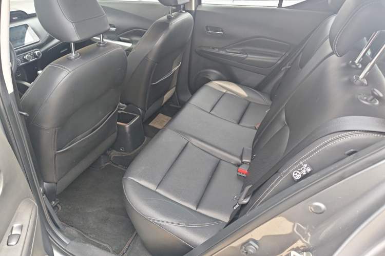 Used Nissan Kicks 2021 1.5L XV CVT Smart Connect Luxury Edition Left Rear Seat