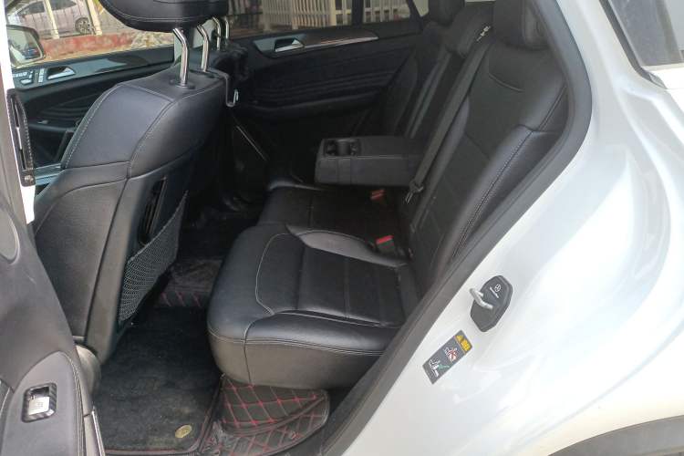 Used Mercedes-Benz GLE Coupe 2015 GLE 400 4MATIC Coupe SUV Left Rear Seat