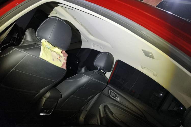 Used Roewe i5 2019 1.5L Automatic 4G Connected Langhao Edition
