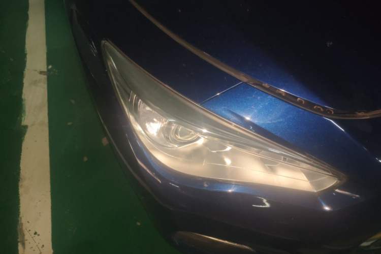 Used Infiniti Q50L 2018 2.0T Comfort Edition China V Standard Right Front Headlight