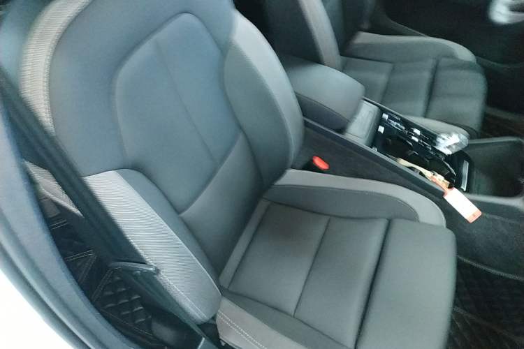 Used Volvo XC40 2023 B3 Zhiyuan Luxury Edition
