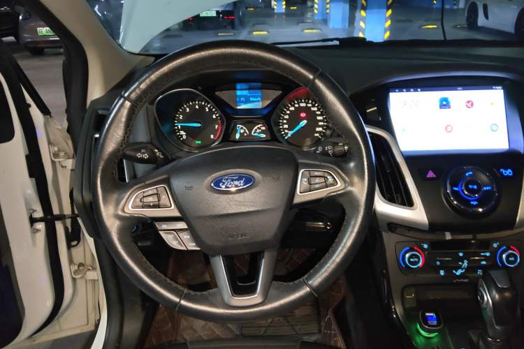 Used Ford Focus 2015 Sedan 1.6L Automatic Trend Model
