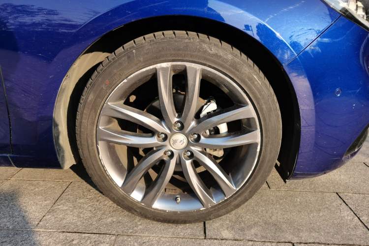 Used Hongqi H5 2018 30TD Smart Connect Dynamic Edition
