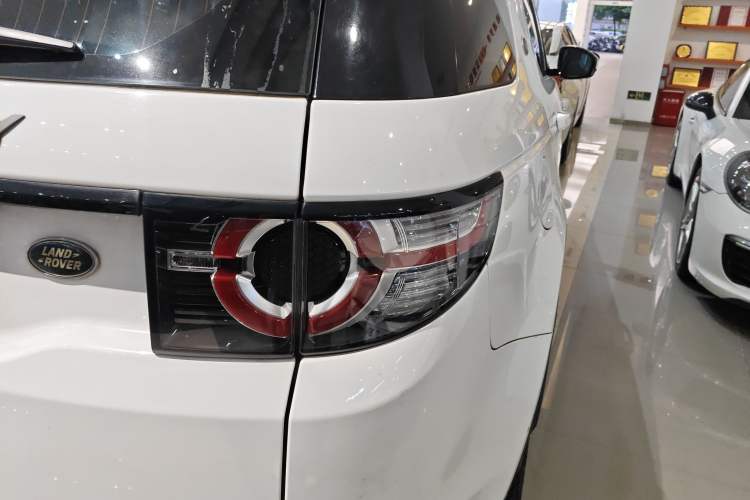 Used Land Rover Discovery Sport 2019 240 PS SE Version China VI Standard