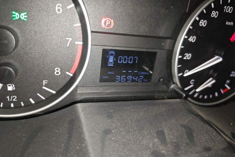 Used JAC Refine M3 2022 PLUS IKEA High-Power Version 1.5T Comfort Model Odometer Close Up