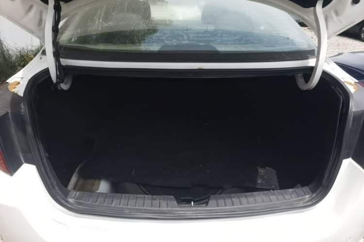 Used Kia K5 2012 2.0L Automatic DLX